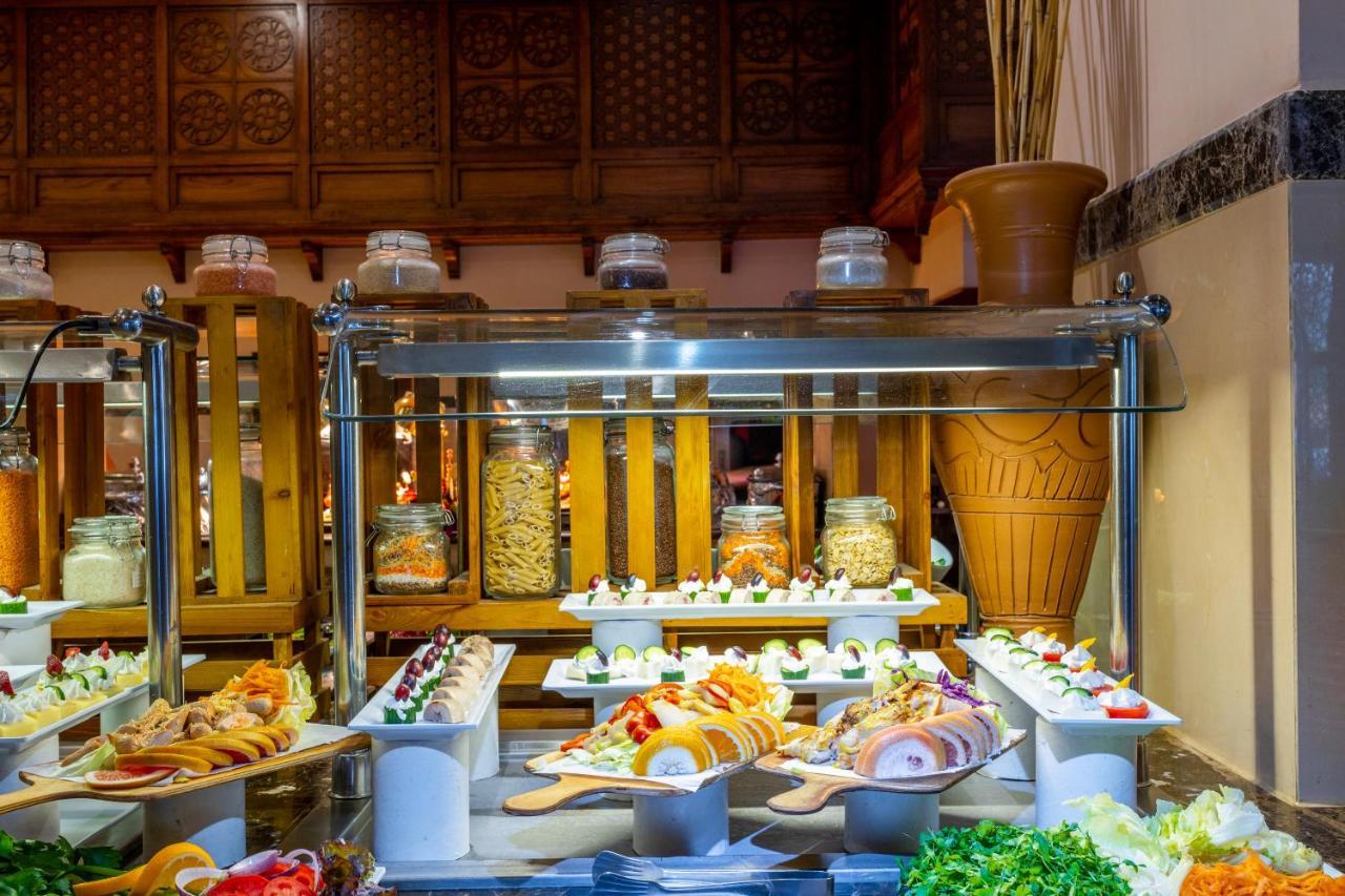 Grand Palace - Couples Only 18 Years (adults Only) אתר נופש